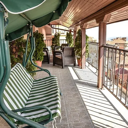 Dimitur Jekov * Obzor